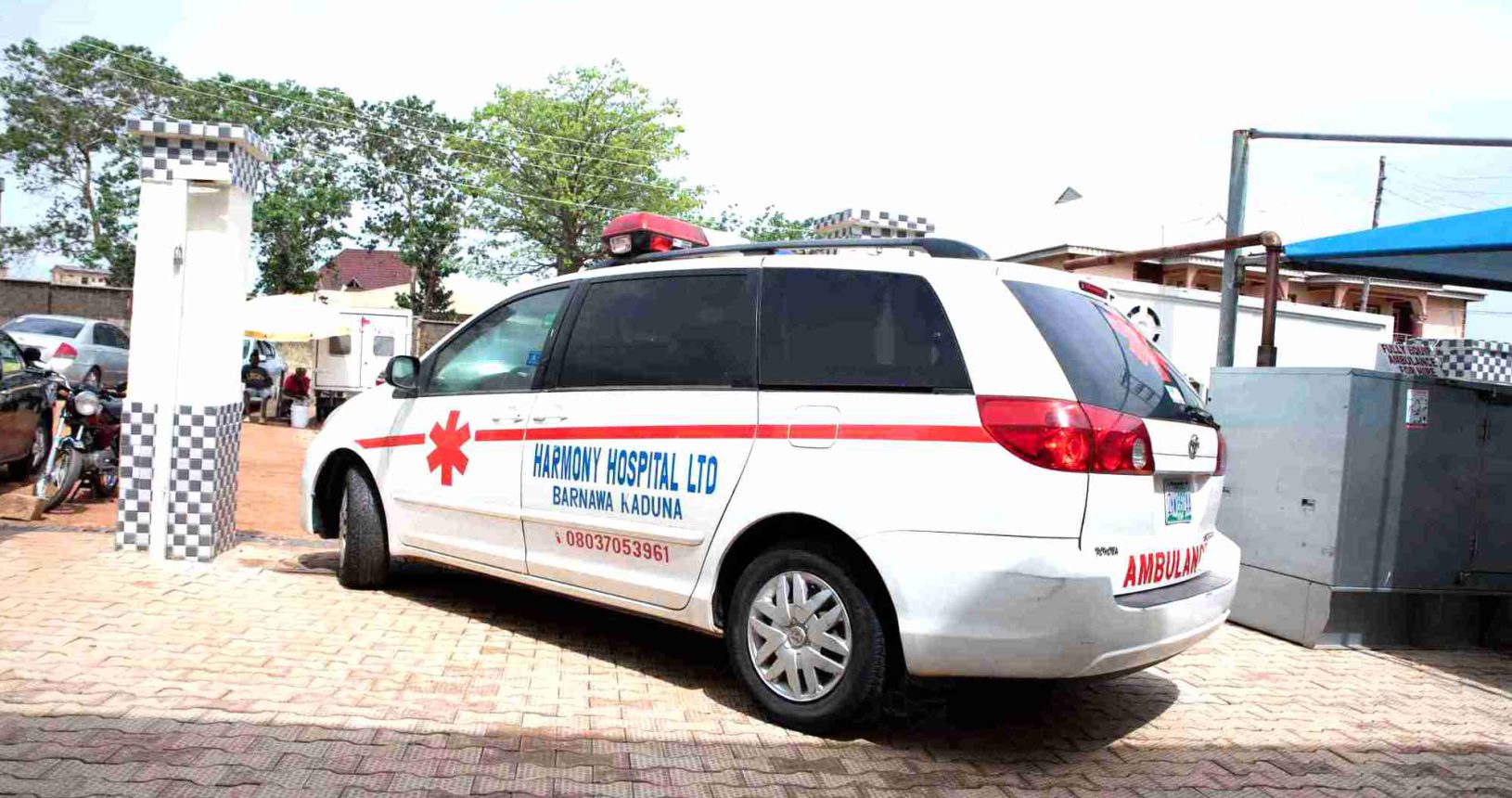 harmony_HOSPITAL_ambulance